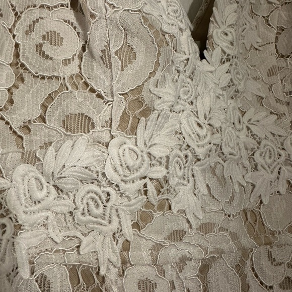 Lulu’s wedding dress size XS - Picture 5 of 13